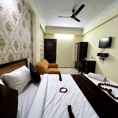 Hotel East Park Electronic City Kammasandra Екстер'єр фото