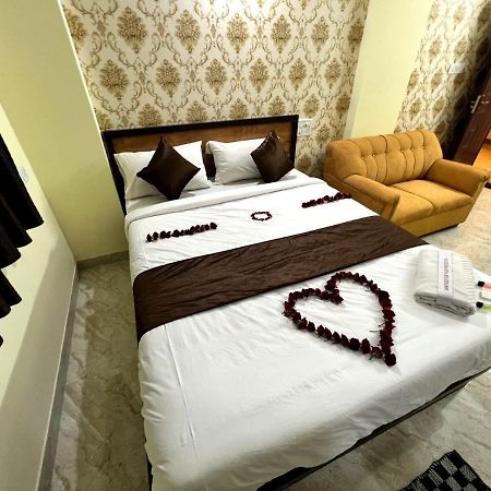 Hotel East Park Electronic City Kammasandra Екстер'єр фото