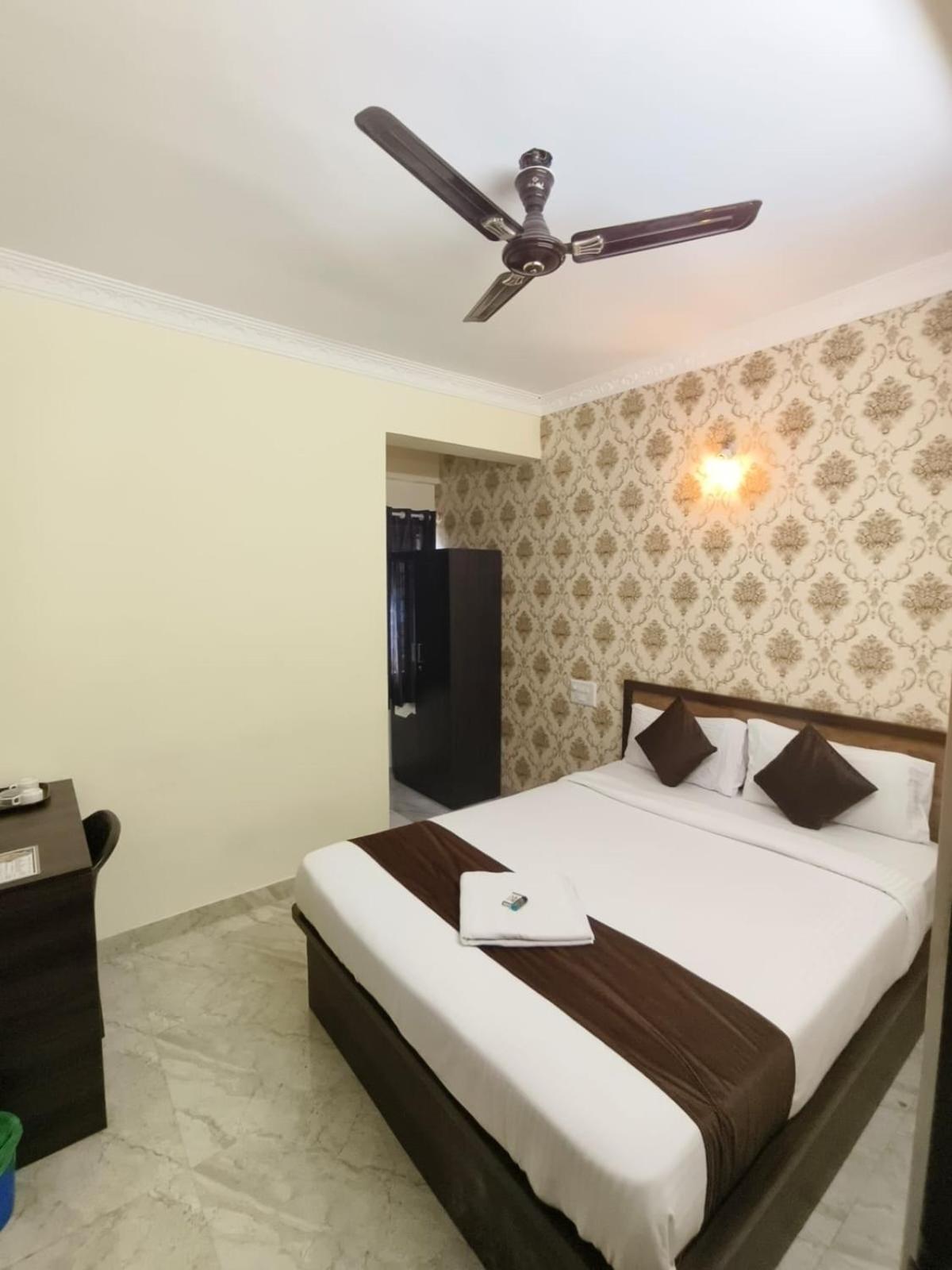 Hotel East Park Electronic City Kammasandra Номер фото
